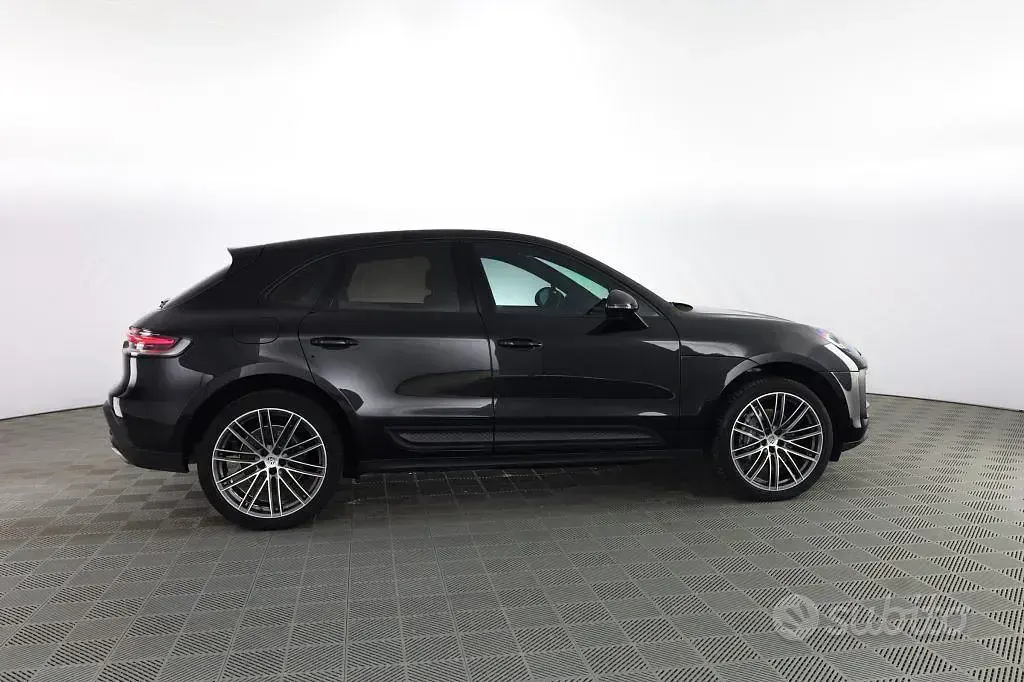 Usata Porsche Macan 265 CV (194 kW) 2023 Nero SUV