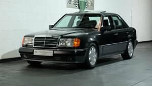 Usata Mercedes E500 320 CV (235 kW) 1993 Nero Berlina