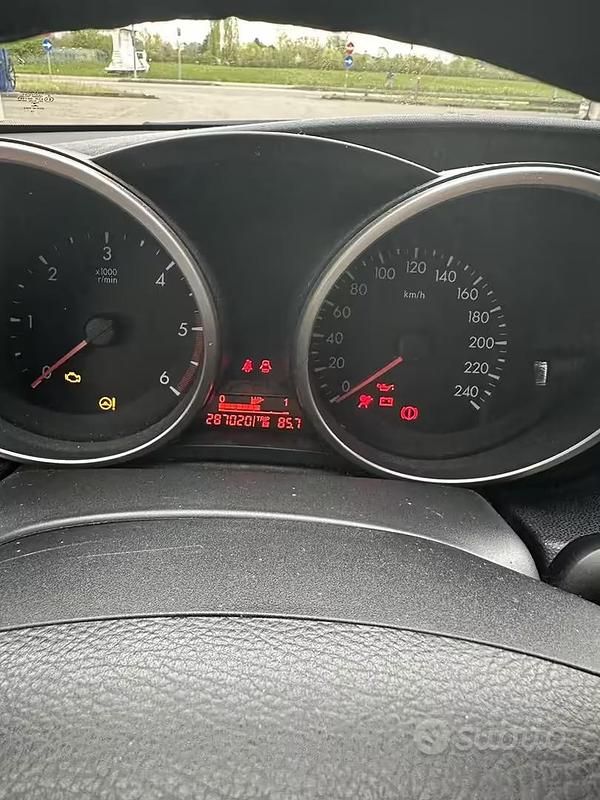 Usata Mazda 3 109 CV (80 kW) 2009 Bianco Berlina