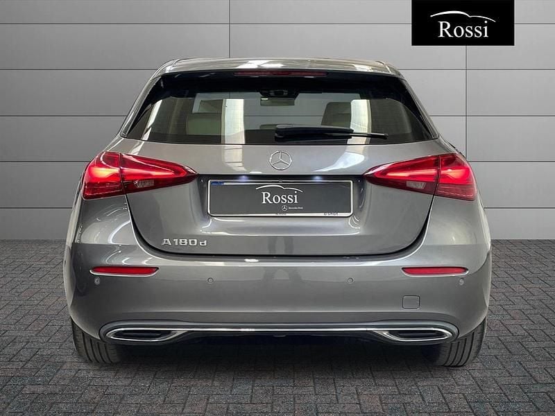 Usata Mercedes A180 Advanced Plus 116 CV (85 kW) 2023 Nero Berlina