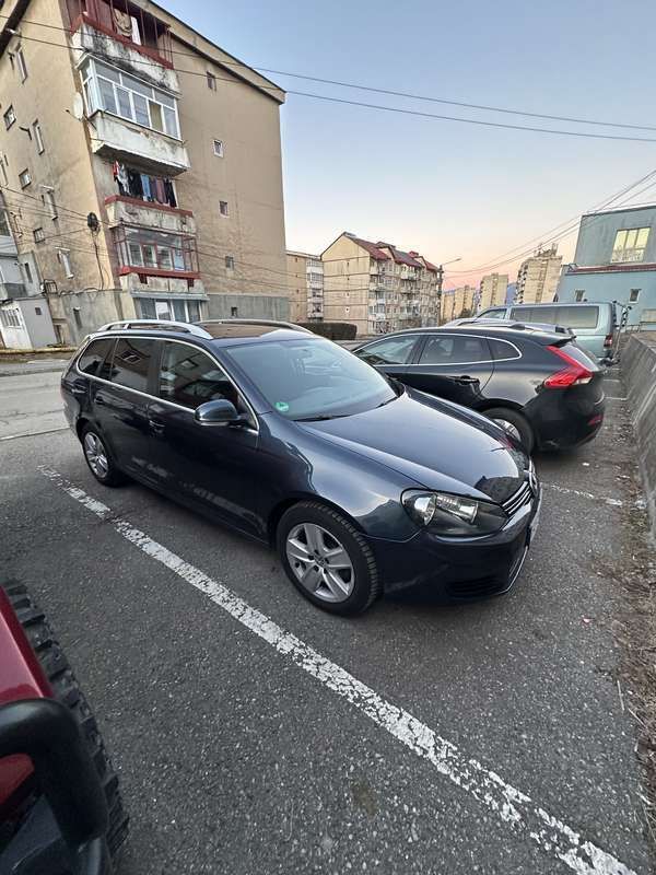 Blu/azzurro Usata 2010 VW Golf VI Highline Station wagon | 6000 € (Buon prezzo) - Immagine 1/1