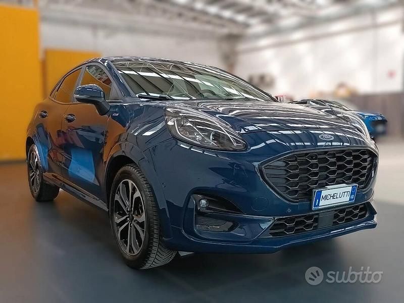 Second-hand Ford Puma ST-Line 125 CP (91 kW) 2023 Albastru SUV