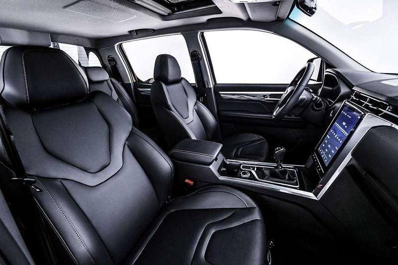 Nuova DR DR2 136 CV (100 kW) 2025 Nero Utilitaria