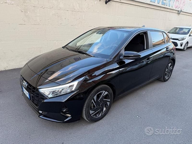 Usata Hyundai i20 84 CV (61 kW) 2023 Nero Utilitaria