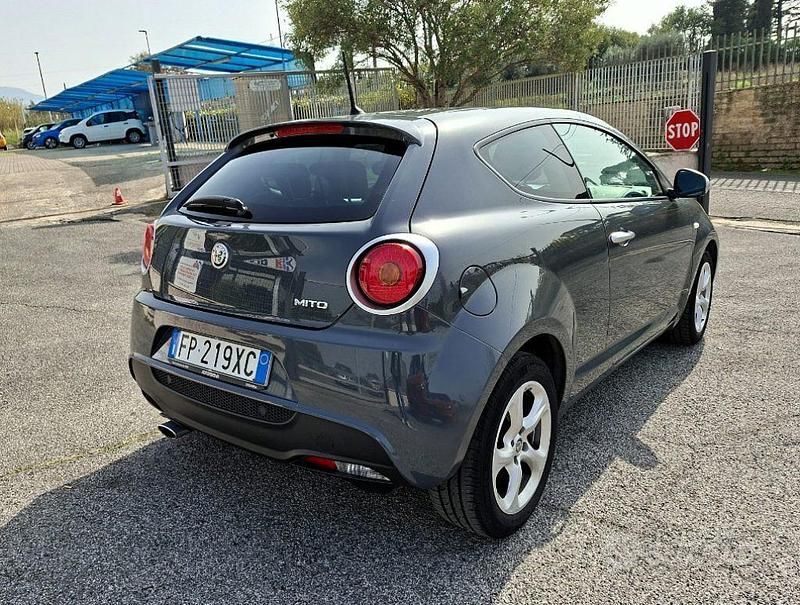 Usata Alfa Romeo MiTo Super 95 CV (69 kW) 2018 Grigio Utilitaria