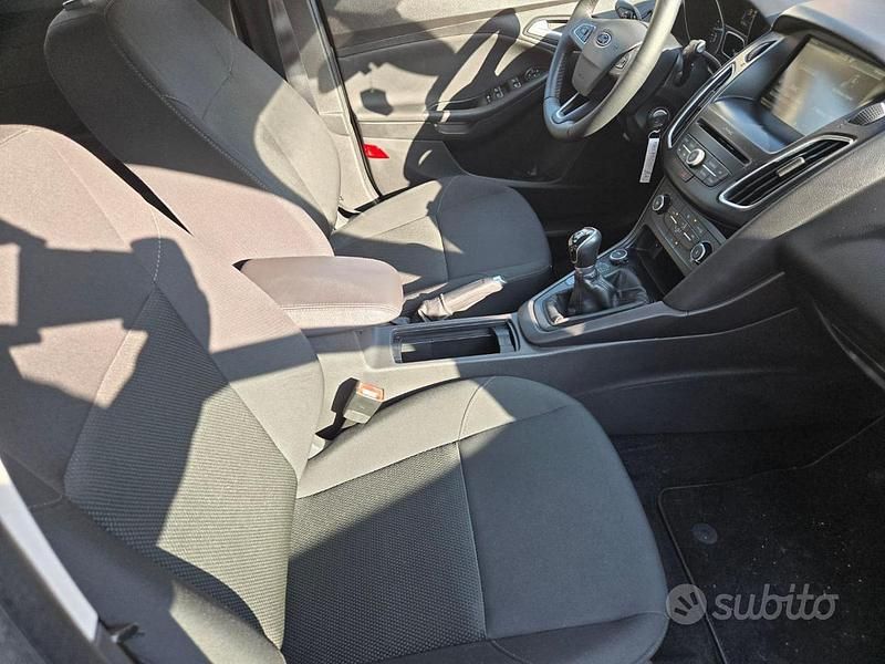 Usata Ford Focus Titanium 120 CV (88 kW) 2016 Grigio Berlina