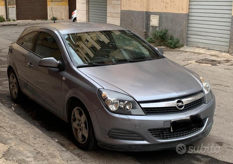 Usato 2007 Opel Astra GTC 1.4 Benzin 60 CV (3.500 €)
