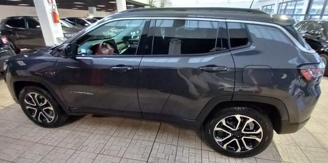 Usata Jeep Compass 190 CV (139 kW) 2022 Grigio SUV