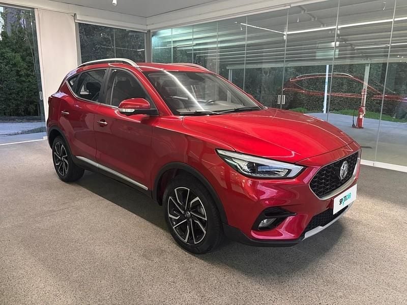 Usata MG ZS Luxury 111 CV (81 kW) 2023 Rosso Cabrio