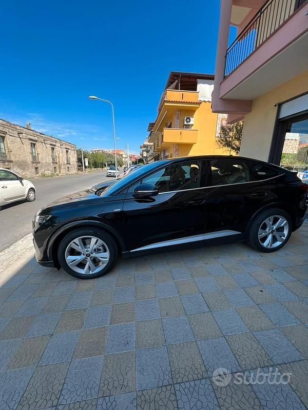 Usata Audi Q4 Sportback e-tron S-Line 150 kW (204 CV) 2023 Nero SUV