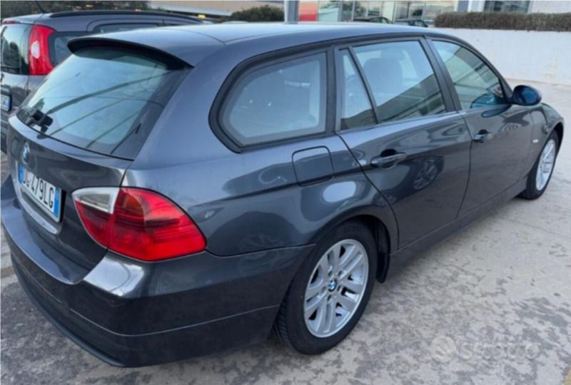 Usata BMW 318 122 CV (89 kW) 2007 Grigio Berlina