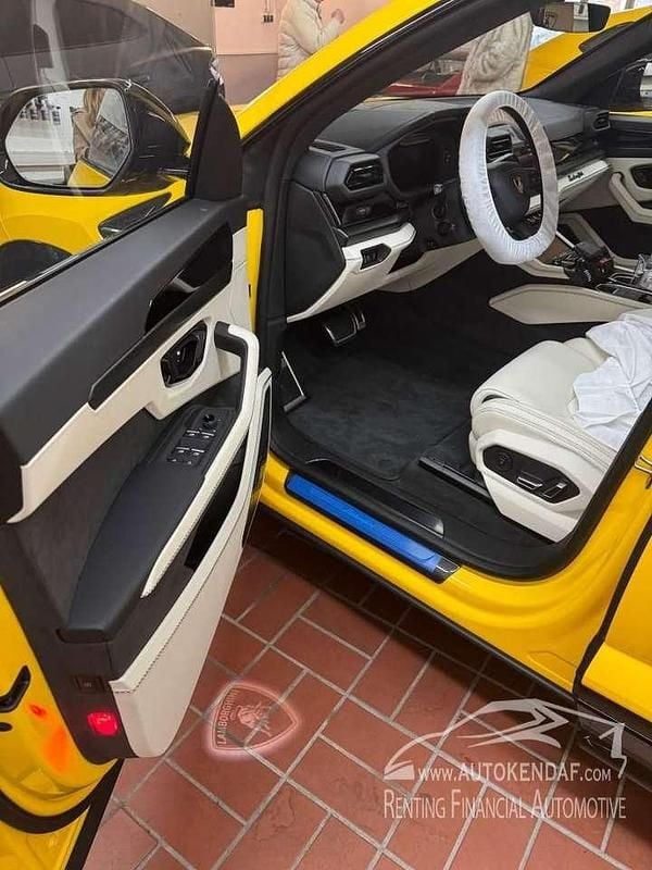 Nuova Lamborghini Urus 620 CV (456 kW) 2026 Giallo SUV