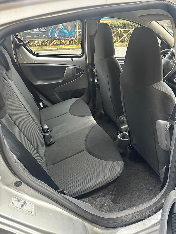 Usata Toyota Aygo 2006 Grigio Utilitaria