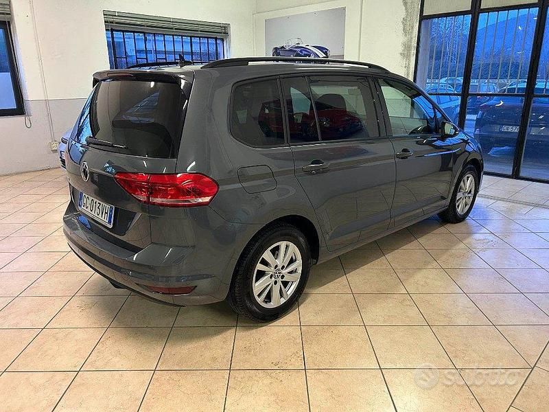 Usata VW Touran Business 116 CV (85 kW) 2020 Antracite Monovolume