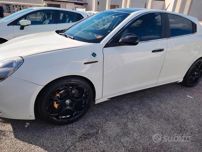 Usata Alfa Romeo Giulietta 119 CV (87 kW) 2010 Bianco Berlina