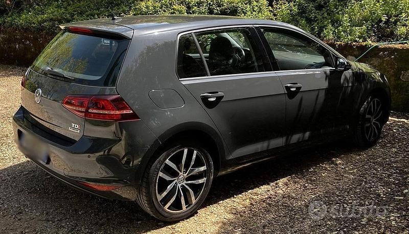 Usata VW Golf VII 110 CV (80 kW) 2017 Grigio Berlina