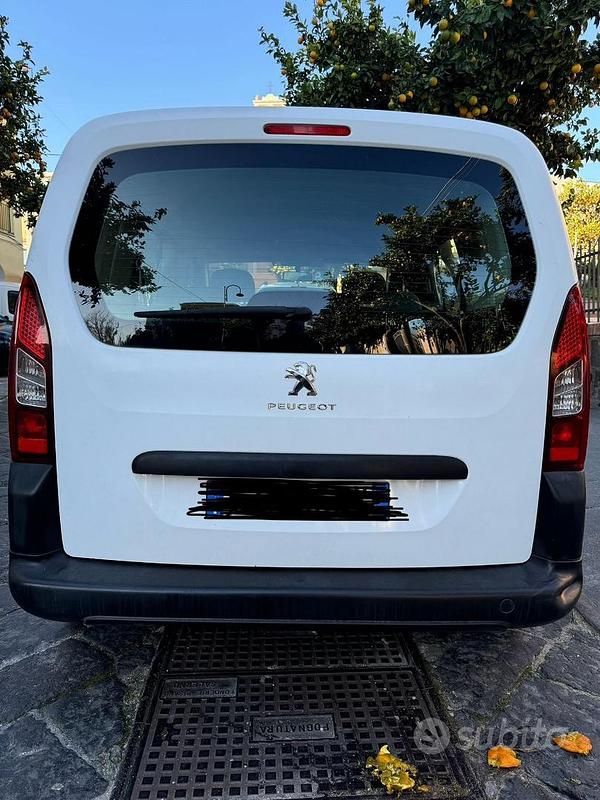 Usata Peugeot Partner 75 CV (55 kW) 2016 Monovolume
