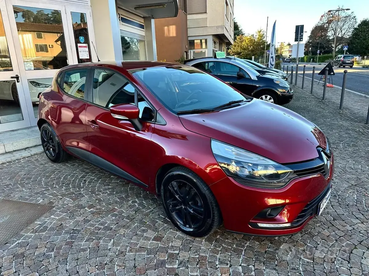 Usata Renault Clio IV Zen 75 CV (55 kW) 2017 Rosso Berlina