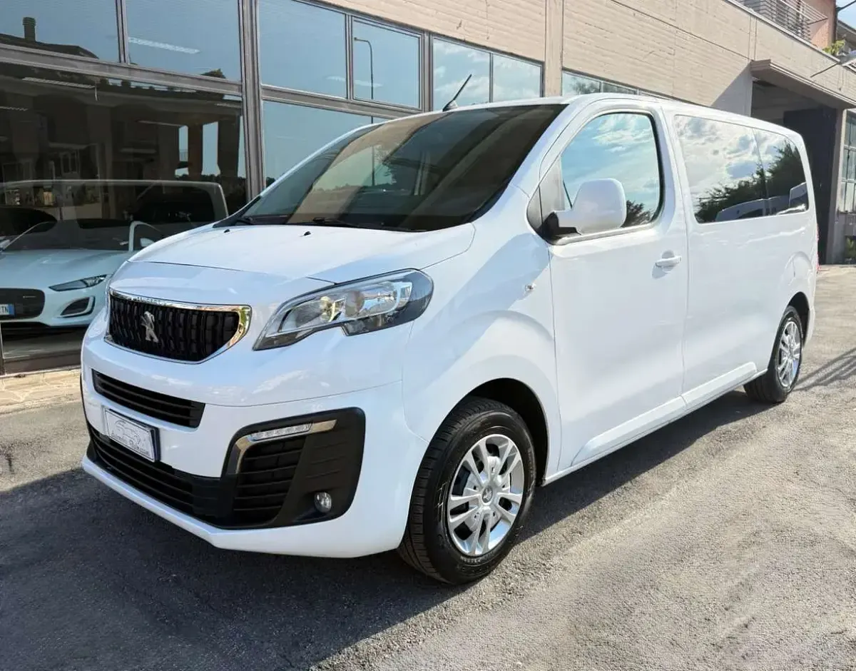 Usata Peugeot Traveller Business-Line 102 CV (75 kW) 2018 Bianco Monovolume