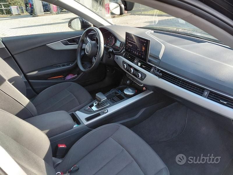 Usata Audi A4 Advanced 190 CV (139 kW) 2020 Nero Station wagon