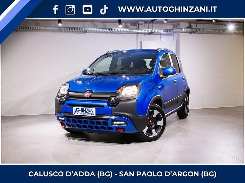 Blu italia Usata 2024 Fiat Panda Cross Cross Utilitaria | 15.000 € (Cara) - Immagine 1/4