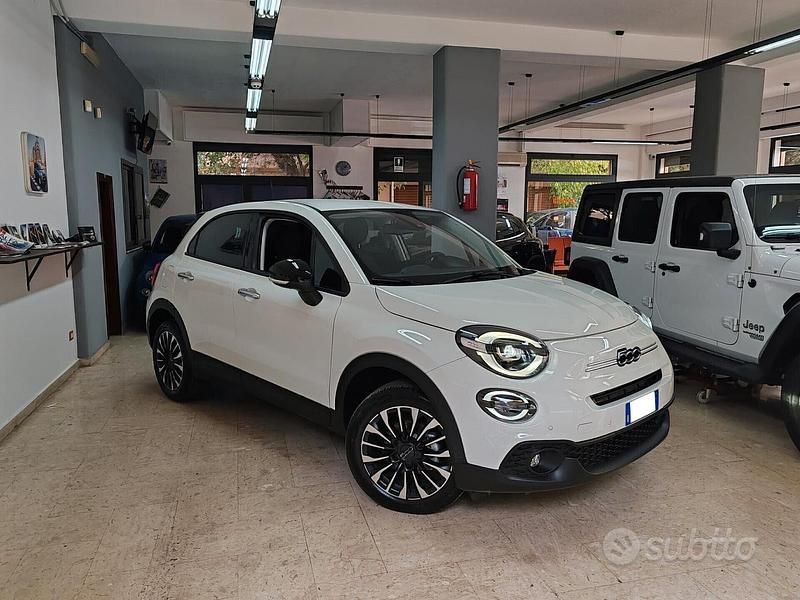 Bianco Usata 2024 Fiat 500X SUV | 18.990 € (Buon prezzo) - Immagine 1/4