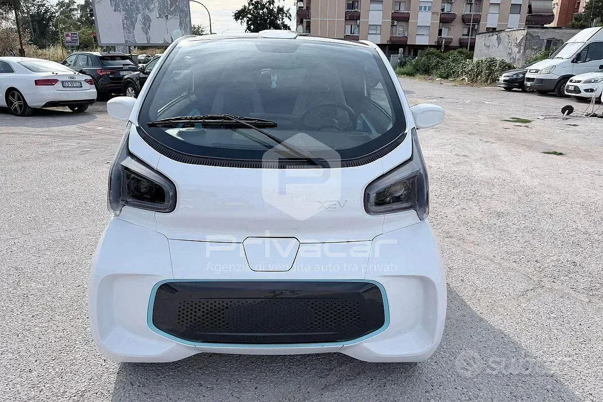 Usata XEV Yoyo 7 kW (10 CV) 2023 Bianco Utilitaria