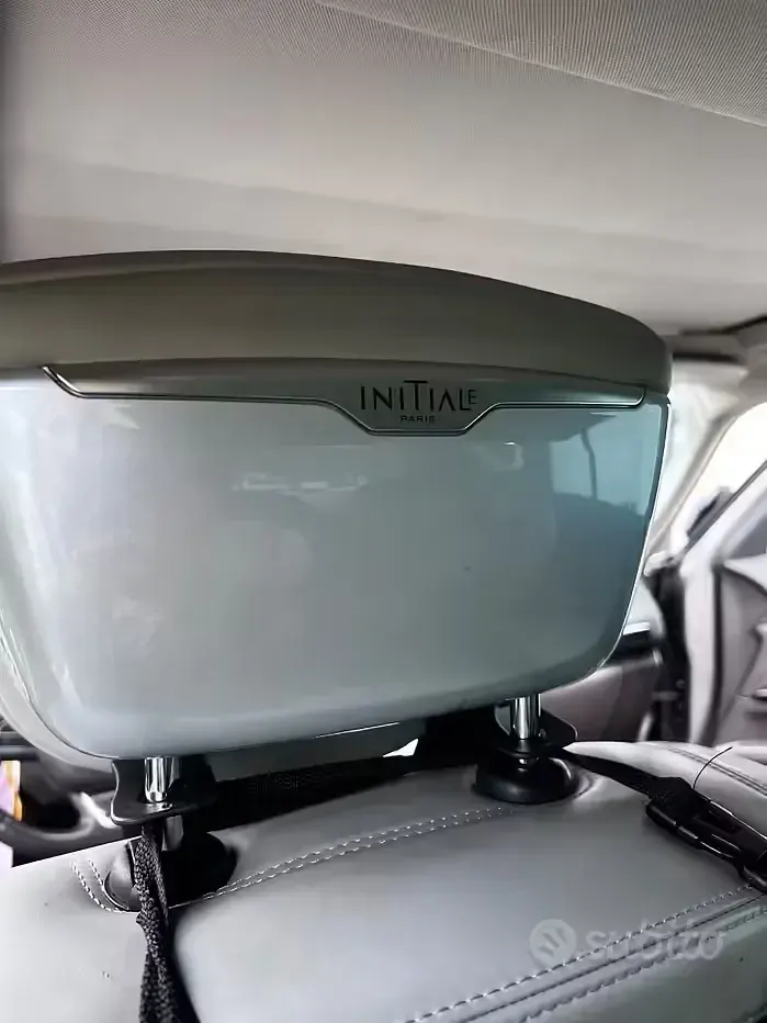 Käytetty Renault Espace Initiale 160 HP (117 kW) 2016 Harmaa Tila-auto