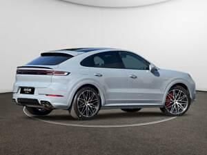 Usata Porsche Cayenne Turbo 600 CV (441 kW) 2024 Grigio SUV