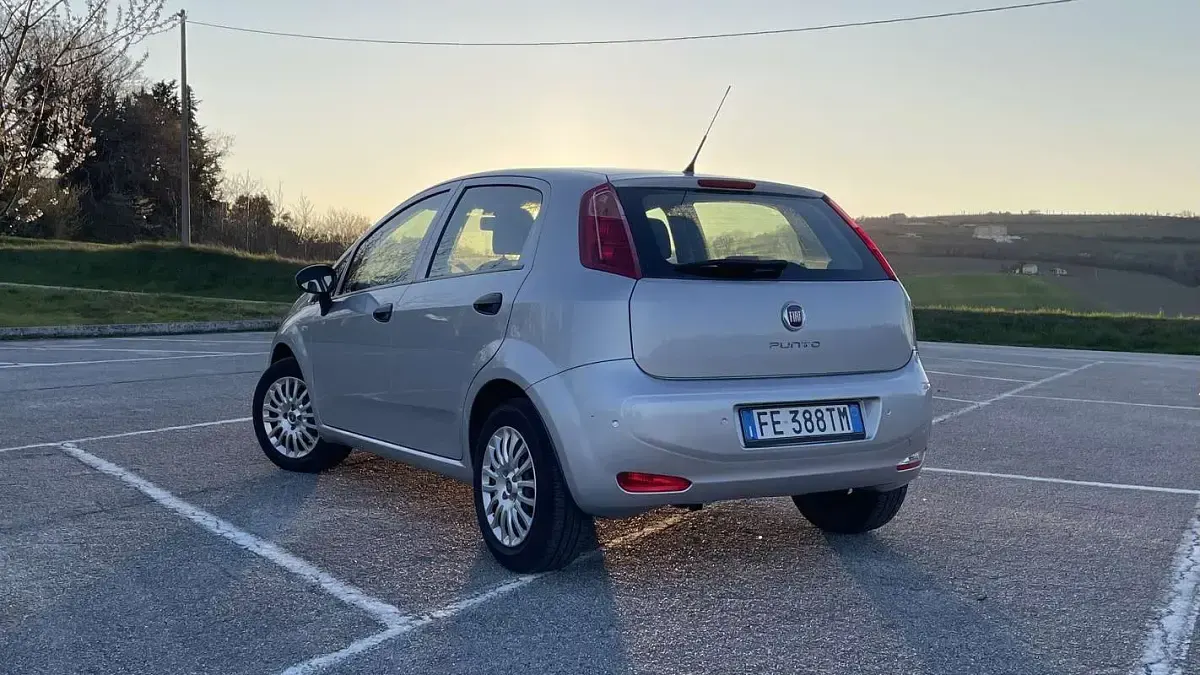 Usata Fiat Punto Street 69 CV (50 kW) 2016 Utilitaria