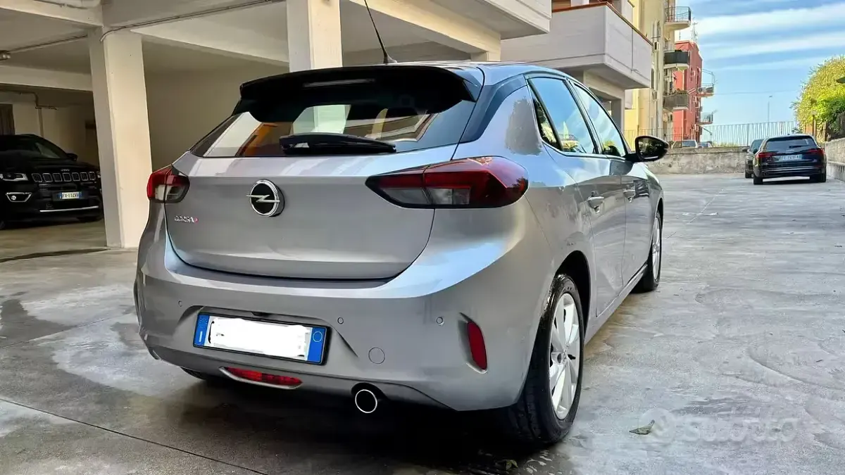 Usata Opel Corsa 102 CV (75 kW) 2021 Grigio Utilitaria
