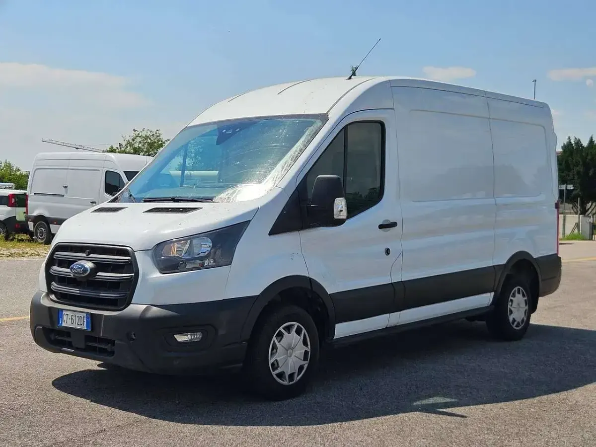 Usata Ford Transit 129 CV (94 kW) 2024 Bianco Furgone