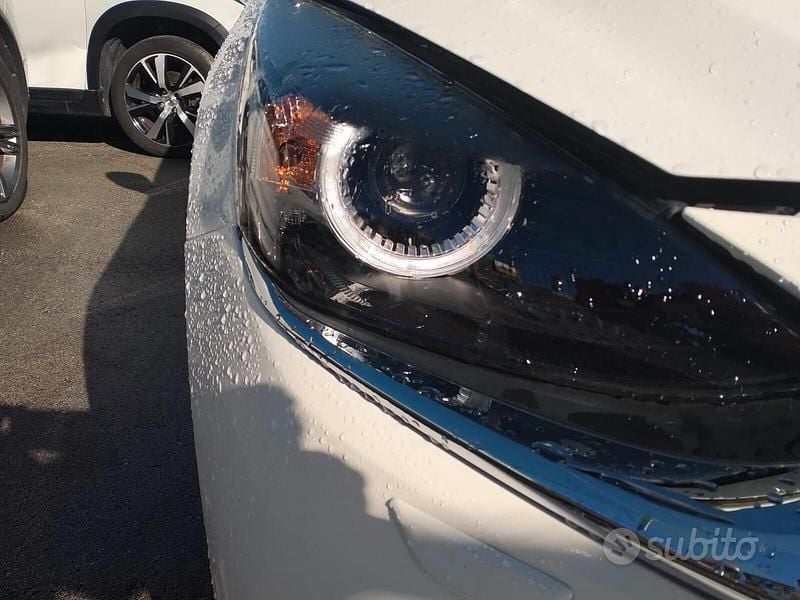 Usata Mazda 2 Exclusive 90 CV (66 kW) 2021 Bianco Berlina