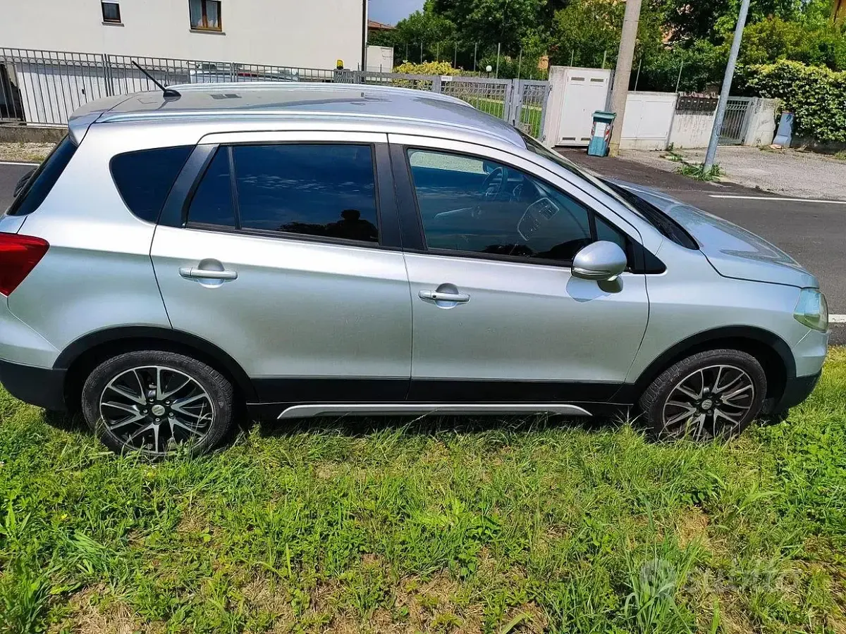 Usata Suzuki SX4 120 CV (88 kW) 2014 Grigio Station wagon