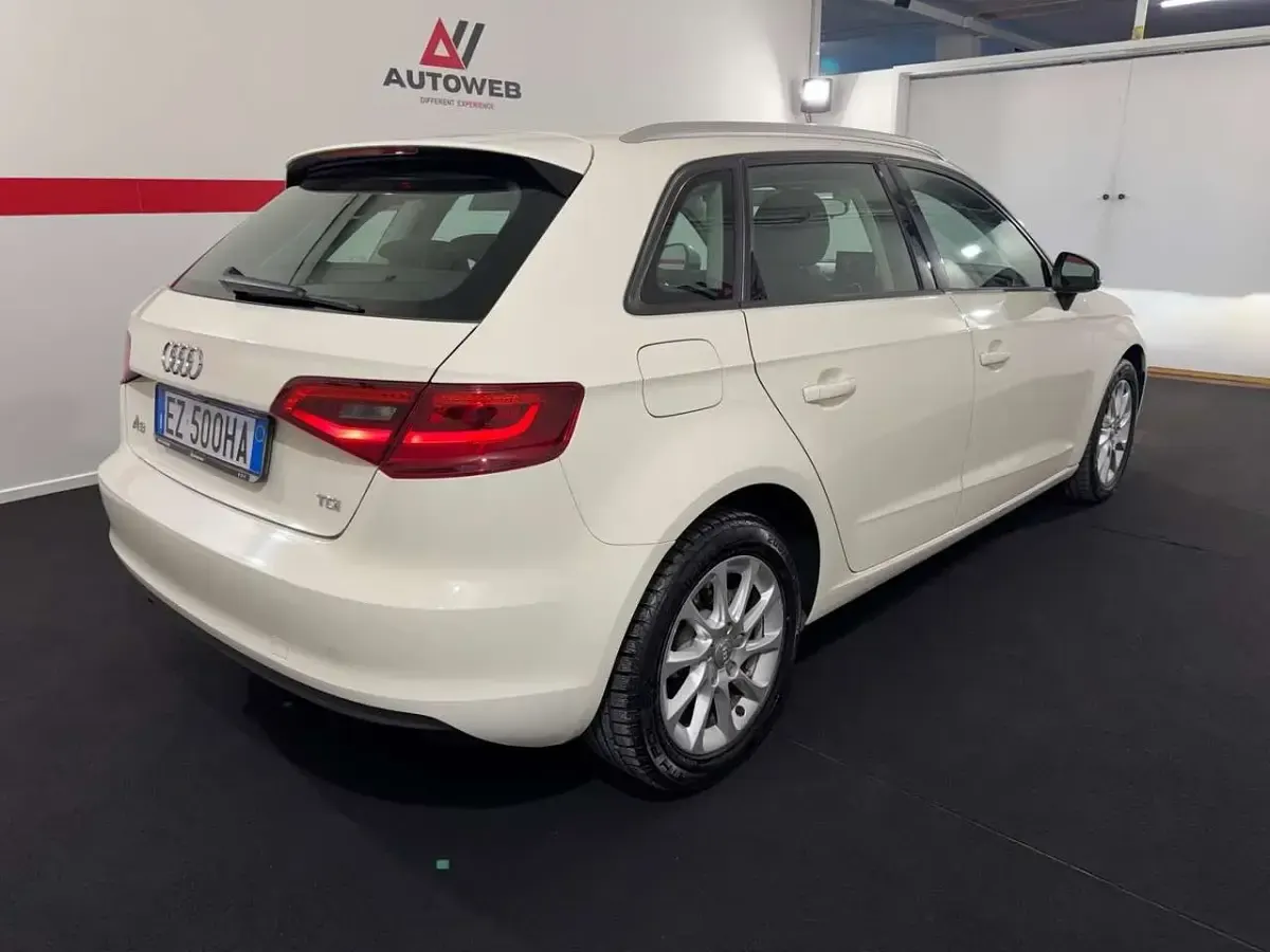 Usata Audi A3 Ambition 110 CV (80 kW) 2015 Bianco Berlina
