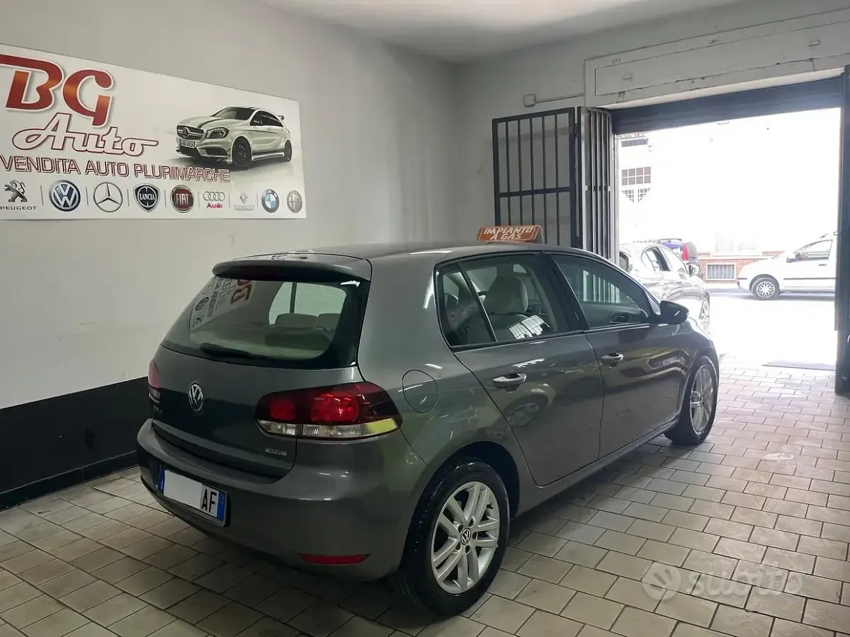 Usata VW Golf VI Highline 102 CV (75 kW) 2009 Grigio Berlina