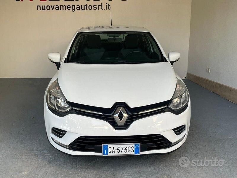 Usata Renault Clio V Business 86 CV (63 kW) 2020 Bianco Utilitaria