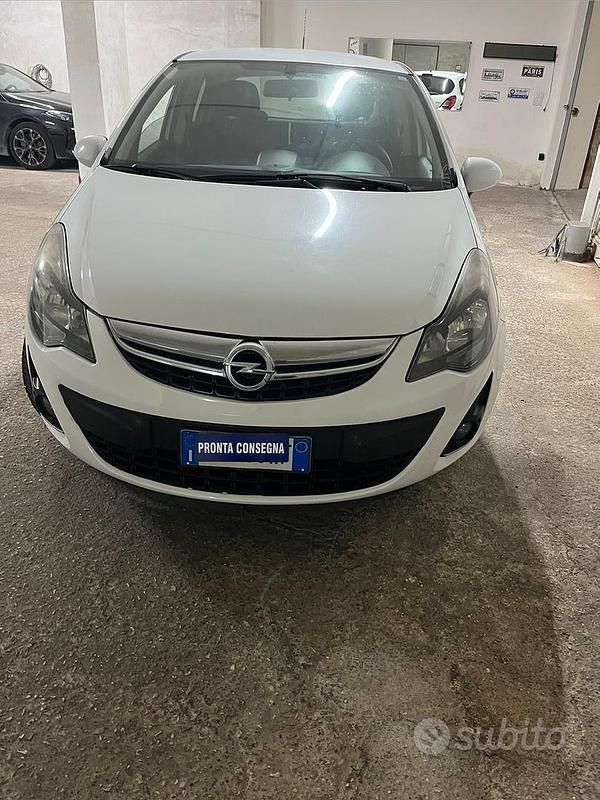 Usata Opel Corsa 95 CV (69 kW) 2013 Bianco Utilitaria