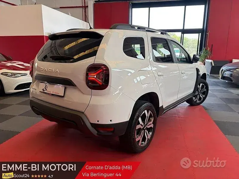 Usata Dacia Duster Journey 101 CV (74 kW) 2023 Bianco SUV