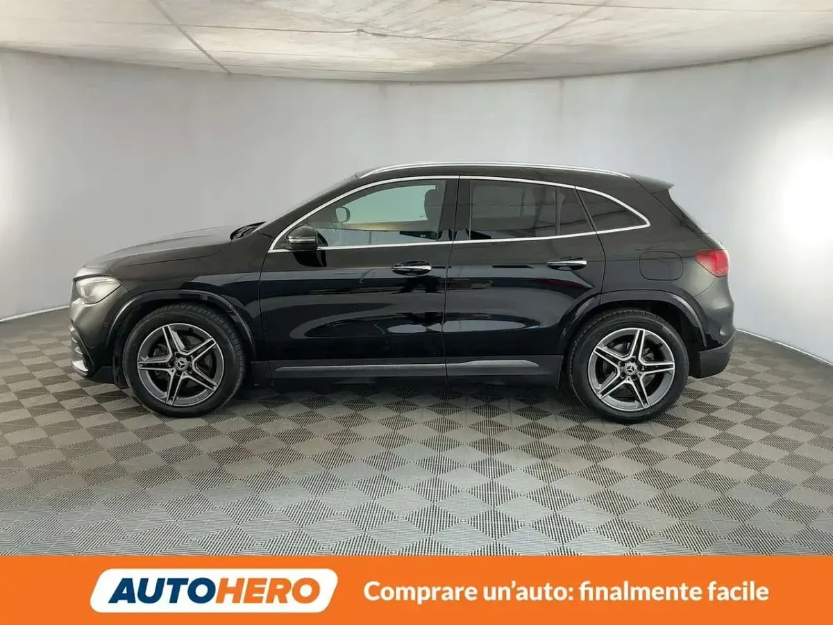 Usata Mercedes GLA200 AMG line 150 CV (110 kW) 2024 Nero SUV