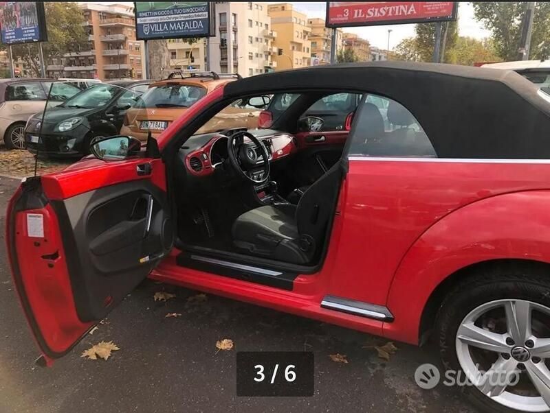 Usata VW Beetle Cabriolet Sportline 160 CV (117 kW) 2013 Rosso Cabrio