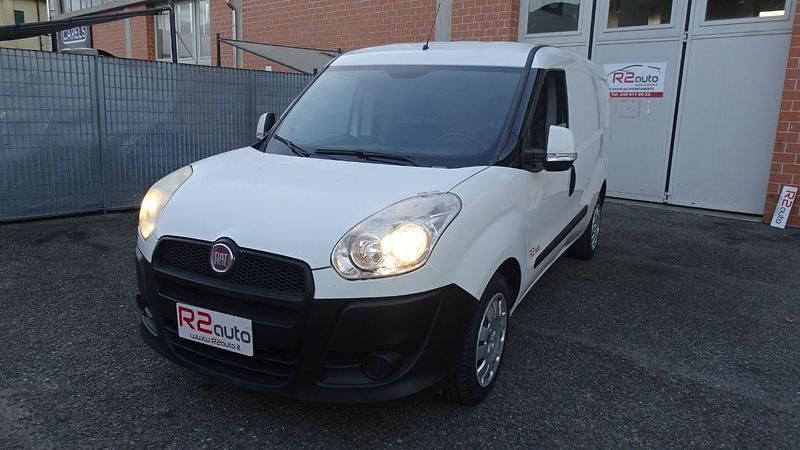 Usata Fiat Doblò 95 CV (69 kW) 2015 Bianco Monovolume