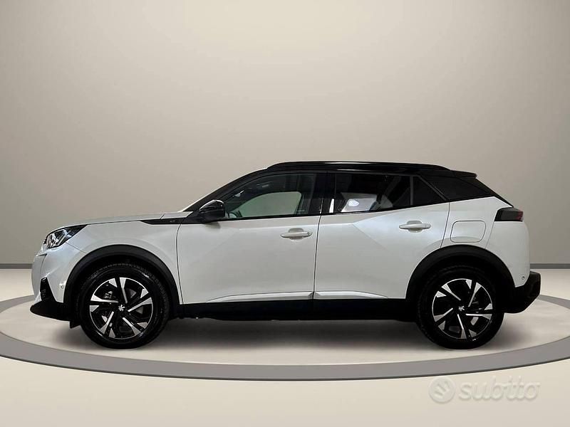Usata Peugeot e-2008 GT 100 kW (136 CV) 2021 Bianco / perlato SUV