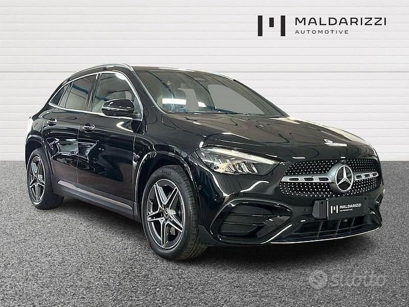 Usata Mercedes GLA200 Advanced Plus 150 CV (110 kW) 2024 Grigio SUV