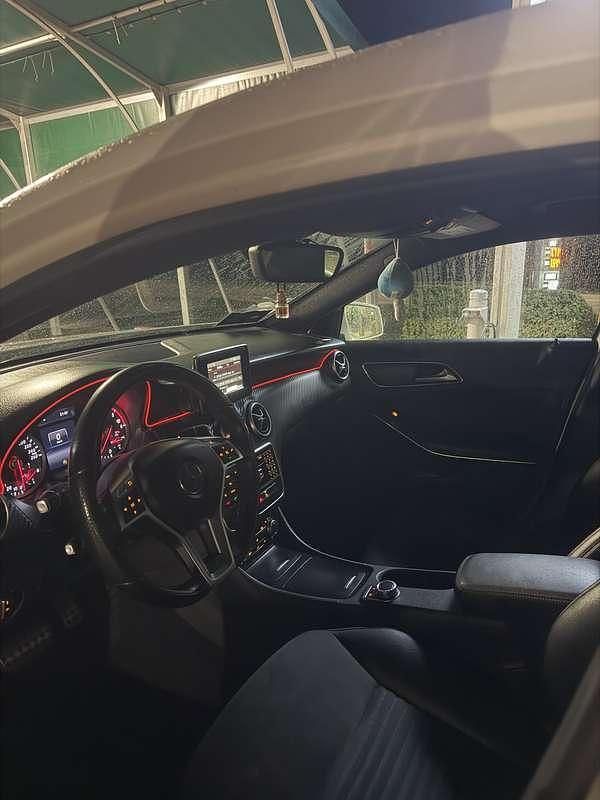 Usata Mercedes A180 Premium 109 CV (80 kW) 2015 Monovolume