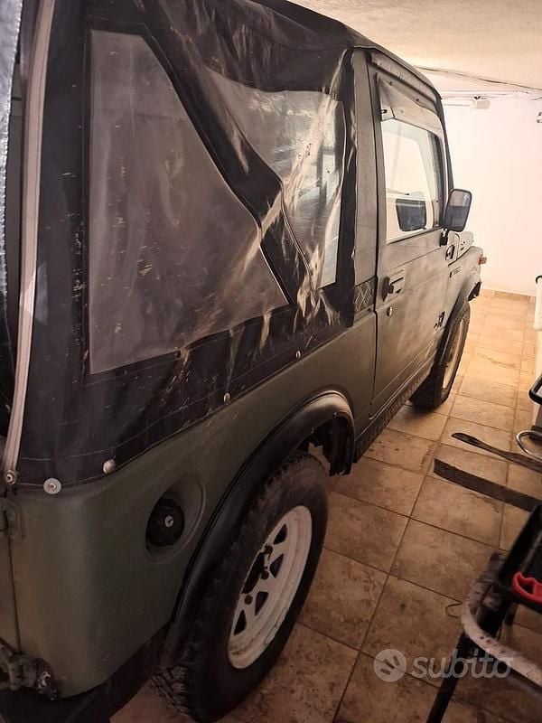 Usata Suzuki Samurai 64 CV (47 kW) 1991 Verde SUV