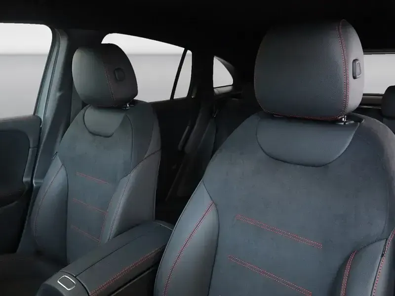 Nuova Mercedes GLA250 AMG line 218 CV (160 kW) 2026 Nero SUV