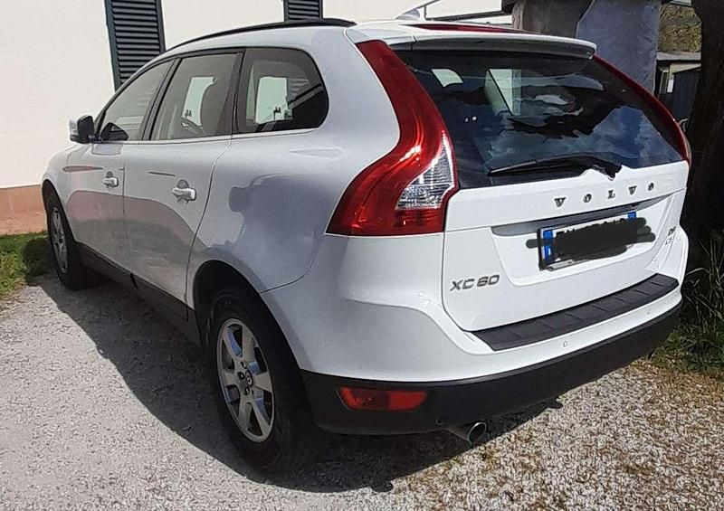 Usata Volvo XC60 163 CV (119 kW) 2012 Bianco SUV
