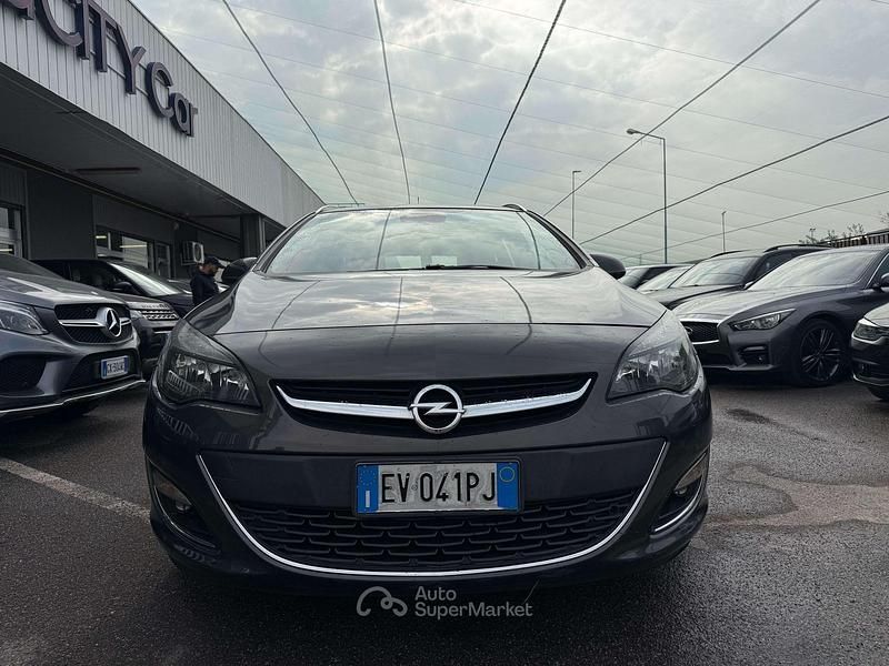 Usata Opel Astra 131 CV (96 kW) 2014 Grigio Station wagon