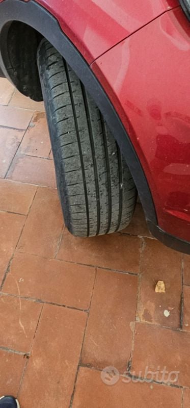 Usata Land Rover Range Rover evoque 241 CV (177 kW) 2018 Rosso SUV